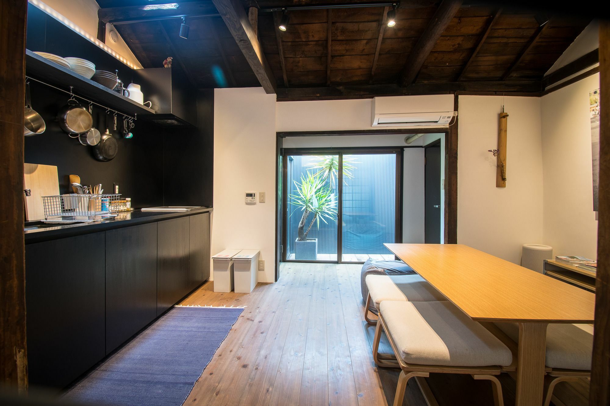 The Black House เกียวโต ภายนอก รูปภาพ